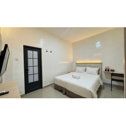 Superior Room Queen Bed